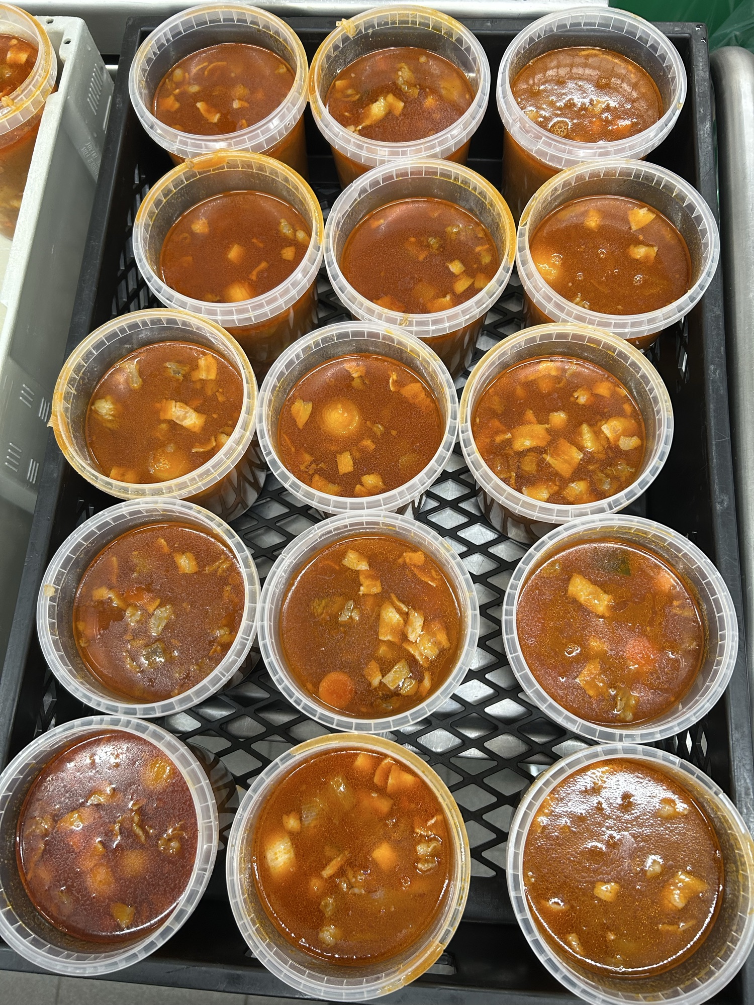 GULLASCHSUPPE